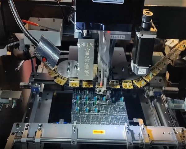 未來趨勢：AI驅動的插件機在智能制造中的角色